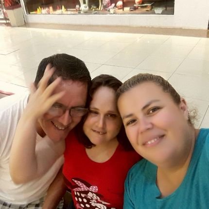 Alegre y esperando algo especial en mi vida 😊😊😊