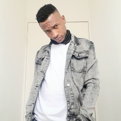My life is not nearly as perfect as I would like it to be but being blessed makes it appear that way🙇♂️🙏
Sandawana👆🏼💛