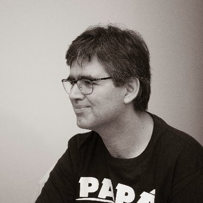 wkoza's profile picture. Rosarino de 1976. Soy lingüista e investigador de CONICET. Publiqué artículos, cuentos, cómics, novelas, y una tesis sobre la coma. Canalla y peronista.