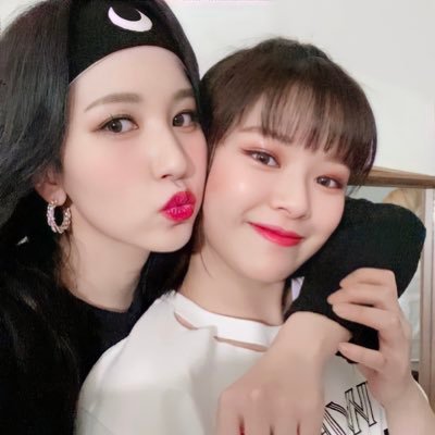 starryjeong's profile picture. #정연 : jeongyeon is so pretty