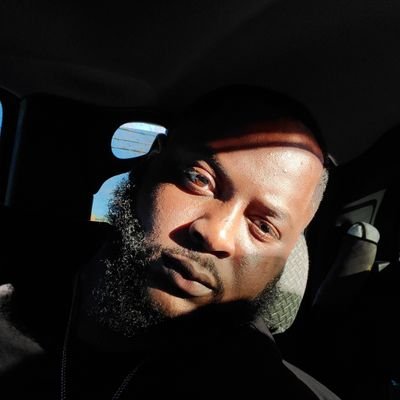 moorev29's profile picture. 