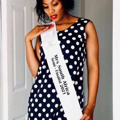 Mrs South Africa universe finalist 2022
-Motivational speaker
-Founder of miss parys beauty pageant
-Event organizer
Bookings @ bseecoo@gmail.com