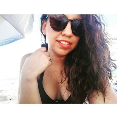 Nacida bajo el signo de sagitario, enamorada, soñadora, amo la vida & a Dios! Mahalo ♥🌺