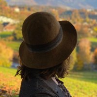Katrin Büchenbacher 王路也 (@kbuechenb) 's Twitter Profile