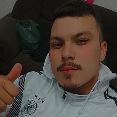willCostaa3's profile picture. DEUS usa os loucos, pra confundir os sábios!!!