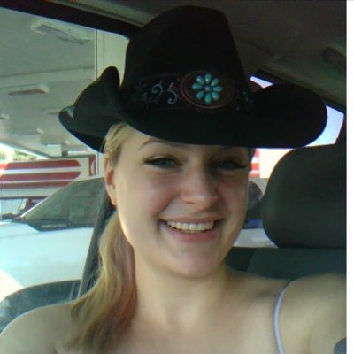 Am from Michigan. I’m 5-4 ft tall, 128 lbs and never married...I am caring,faithful,loyal,truthful,loving,generous,goals achiever,honest,spiritual