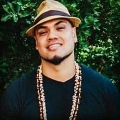 Rnb Artist/Producer
Smile, it looks good on you 😊
#SamoanMade #Polymovement