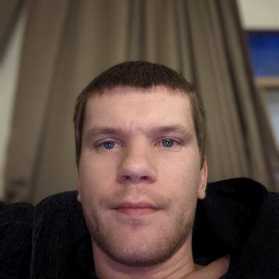 Fullstack developer experienced with PHP, Laravel, JS, VueJS, jQuery, HTML, CSS, SQL, ElasticSearch & more. I'm an aspiring entrepreneur and a music enthusiast!
