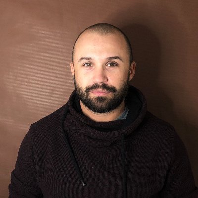 Toronto based actor. Artistic Producer at lemonTree creations. [https://t.co/0WyNE3UBmk] Associate Artistic Director [https://t.co/iihP6ay14D]