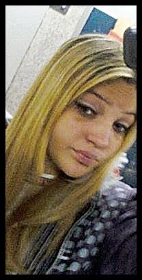 Aquela menina linda dos olhos verde a menina da foto e a loira perfeita