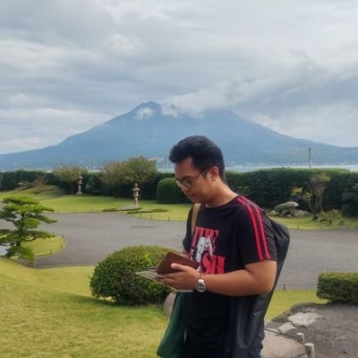 arleyfllh's profile picture. Baritone?