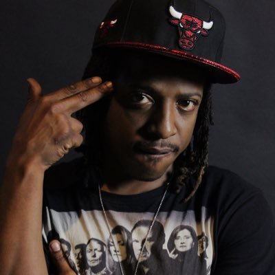 Chicago producer from the Austin area of Chicago That Make Beats, Engineer, Dance Rap, & Do Videos. Been producing music since I was a youngin.....