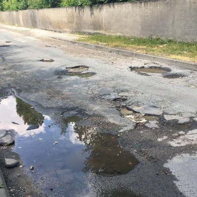 Nicolas Celioni, citoyen excédé par l'état des routes françaises qui ne fait que se dégrader. L'heure est à la mobilisation collective en faveur de la route !