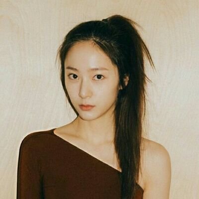 (⛅ Parody Account) Krystal Jung f(x) ✨ gorgeous since 1994 🌺 bro? dery Kkt? kleosy 💌 ° JENON9 🌸 Ratu Typo 👸