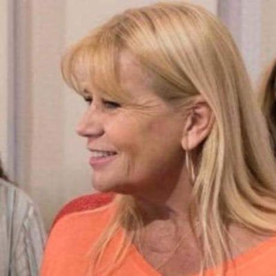 Ex Embajadora de Argentina ante UNESCO. Ex Ministra de Justicia . Abogada. “Nunca se van del alma quienes hicieron magia en nuestra vida “