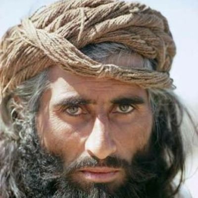 🍁 احساس رکھنے والا اور احسان کرنے والا کبھی مفلس نہیں ھوتا🌾
فالوبیک ملنے کے بعد ان فالو کرنے والے زحمت ناکرے🌴
Capricorn 🌿مارخور