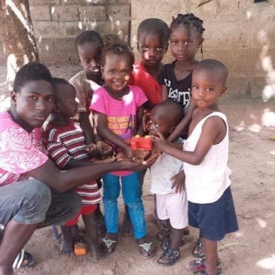 AmadouB24739859's profile picture. We’re all children’s of God 🙏🙏