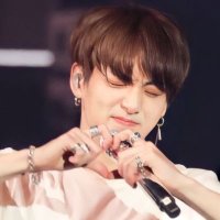 디언(@THANK_BTS_0613) 's Twitter Profile Photo