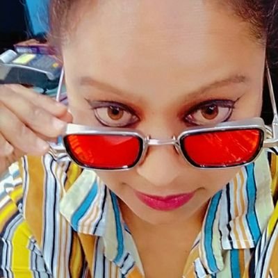 rosy_rashid's profile picture. simple living and high thinkng