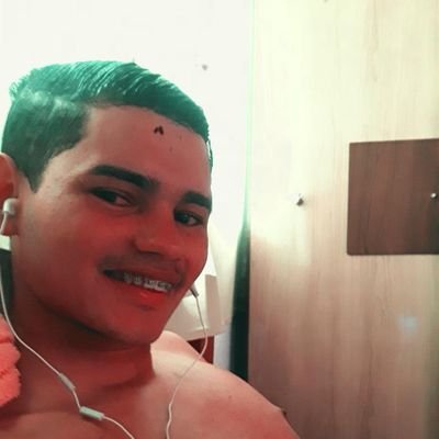 JosWellytonLim2's profile picture. eu sou uma pessoa muito divertida gosto de passar à maior parte do tempo ém casa porque eu sou mais caseiro mais também gosto de sair para si diverti