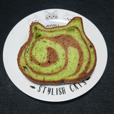チョコミント ラーメン カレー パフェ …
猫 プロレス 散歩 クレープ…
お菓子に月1万使うようになるとは思わなかった