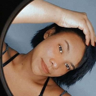 LetciaC32650700's profile picture. ao infinito e além🌍💫