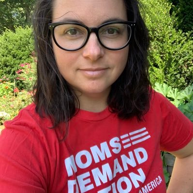 Mama of 3. Creative Director. @MomsDemand New York State Deputy Chapter Lead & Co-Local Group Lead Long Island | she/her/hers. Text READY to 64433 and join us.