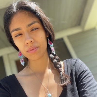 ambitiousabrina's profile picture. livin. dancin. learnin. 🦋🌺🖤🌱✨