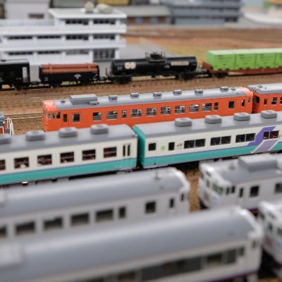 TOMIX/KATOから発売されているNゲージの鉄道模型の車両をつぶやきます。目の保養にどうぞ!#鉄道模型 #鉄道垢
※リンクはhttps://t.co/ulbXtxNl4pアソシエイトを利用してますので気になる方はご留意ください。