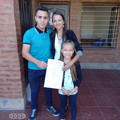 🛐Dios tiene cuidado de sus hijos y esta en los más mínimos detalles.
👨‍👩‍👧Somos una familia mas que bendecida por Dios.
💮Futura Profe. Educ. Primaria