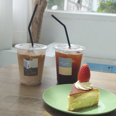 iczies's profile picture. EAT PRAY LOVE