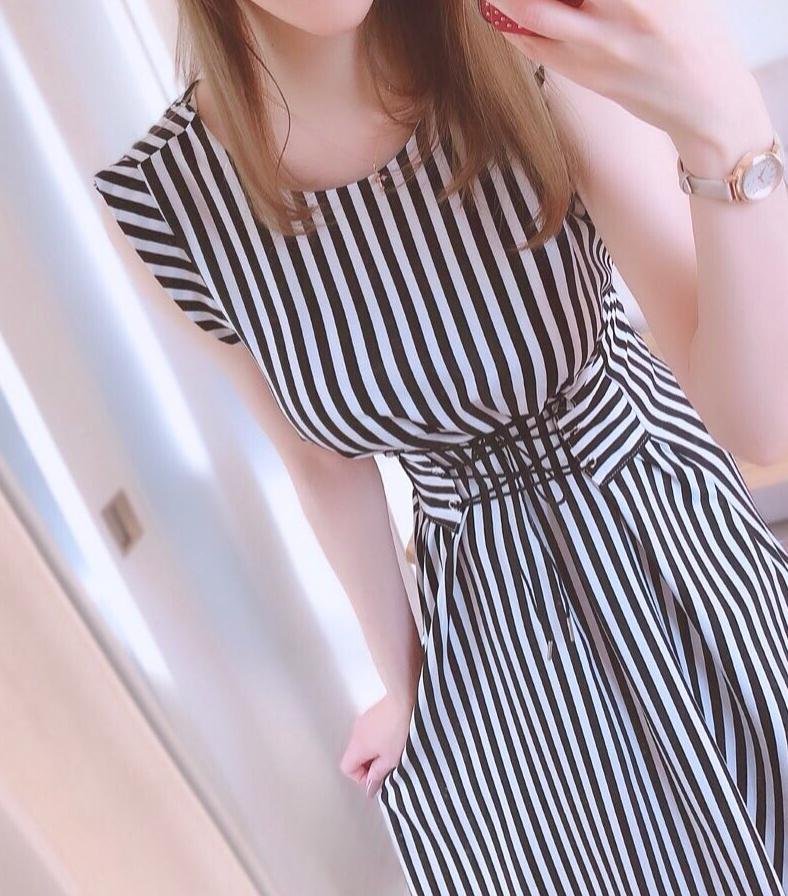 Pear15618's profile picture. めっちゃさみしいよ～ あーあ、誰かそばにいたら、・・・ ねえ、フォーしてくれないの？ いい写真見せるからさ(^_-)-☆