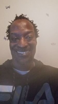 hi guys my name is Jeffrey D Barksdale. I'm a single black male looking for that special top that only has eyes for me. Want too know more hit me up!
