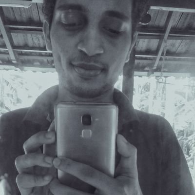 niktechs's profile picture. 