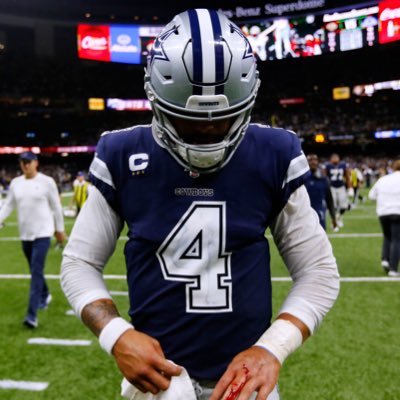 Football junkie that’s obsessed with America’s team. Path to #6. Dak is Elite🤠