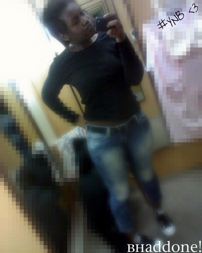 SimpleKmonii's profile picture. 