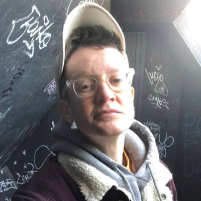 || sports, food, wellness || queer & trans health researcher || very jewish! not zionist! || staying חַי || trans IRL || #skytown || they/them || 🏳️🌈🏳️⚧️