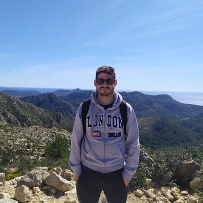 timbetico92's profile picture. Bético, cofrade, carnavalero y físico