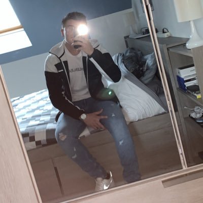 PeschetAymeric's profile picture. 