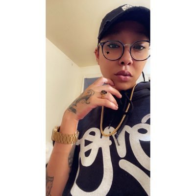 #BlackLivesMatter ✊🏼 -she/her- Mom. Games addict. Henny enthusiast. Weed Connoisseur. Super gay. Twitch Affiliate. Proud member of The Vanity Fair Twitch Team