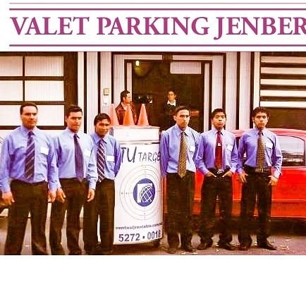 Servicios de Valet Parking y administración de estacionamientos públicos y privados.