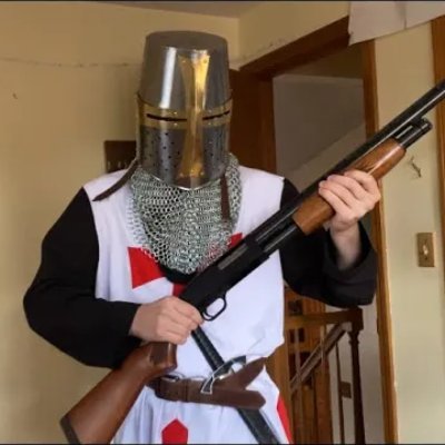 Shaun31428257's profile picture. Boooo