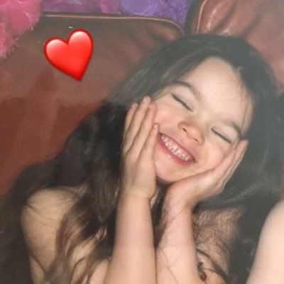 fan account for miley・she / her @mileysunflowers // my user on insta is hacked:(
