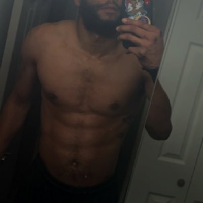 jnapierjr's profile picture. it’s all there 😝