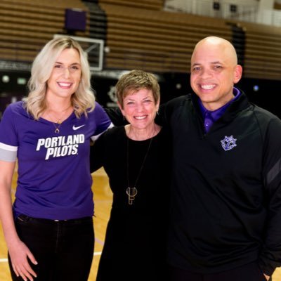 The official Twitter account of @PortlandMBB Head Coach Shantay Legans 🏀🏀