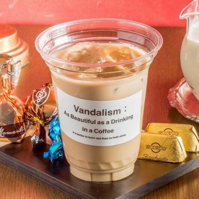 麻布十番から六本木に引っ越しましたデリバリー&テイクアウト専門店Vandalism:Coffeeです🎗Uber Eatsから注文できます😋💕毎日7:00〜16:00(不定休)#朝カフェ #夜カフェ #カフェラテ好き #カフェ好きさんと繋がりたい #カフェ好きな人と繋がりたい 麻布十番から六本木に引っ越しました🍀