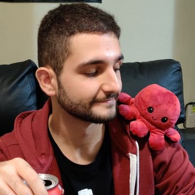 jorgedgq99's profile picture. De peque me encantaban los videojuegos. Ahora me dedico a hacerlos | A veces me zurro con espadas 🤺⚔ | Productor en MercurySteam