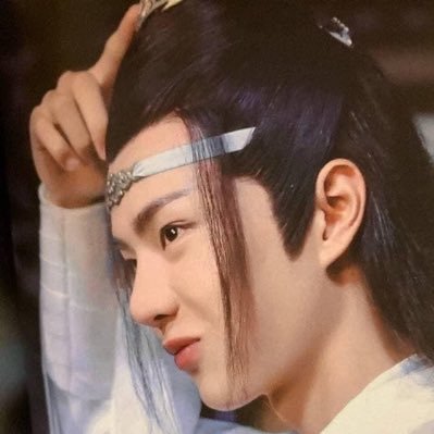 王一博WangYibo💚🎬🪩🤸🏻🛹🏍🏄🏻♂️⛳️Baby lion🦁🐶🐽🍼🐷。 肖战 XiaoZhan❤️。tgcf 。naruto。conan。 #รีวิวให้เนียเนีย 💌。