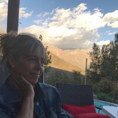 No + estado subsidiario
Nacionalización de recursos naturales
Pensiones, educación y salud DIGNA
Protección al medio ambiente