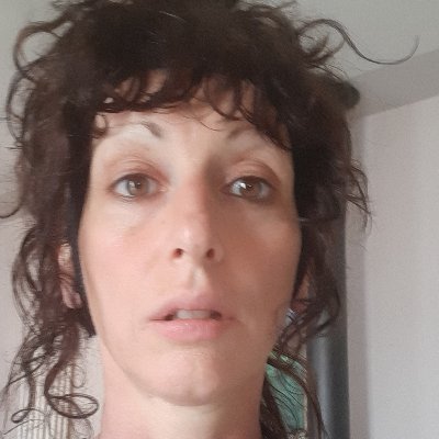 Il Pedante (cit.)
Laurea in Economia e Commercio...
Eppoi il resto si capisce più o meno...